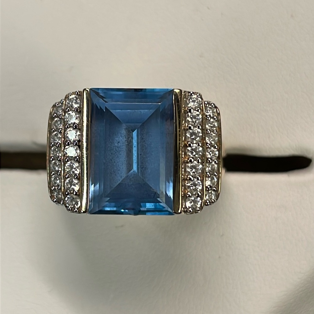 Vintage Costume Ring gold plated silver. Stamped 925 China size 7. Aquamarine
